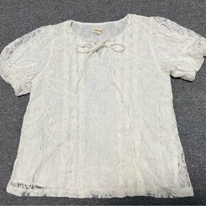 Chic White Lace Blouse